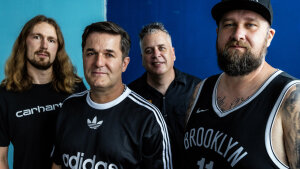 INEKAFE štartujú výročné turné, v MMC si po prvýkrát na rockovom koncerte zahrá dcéra lídra kapely Linda!