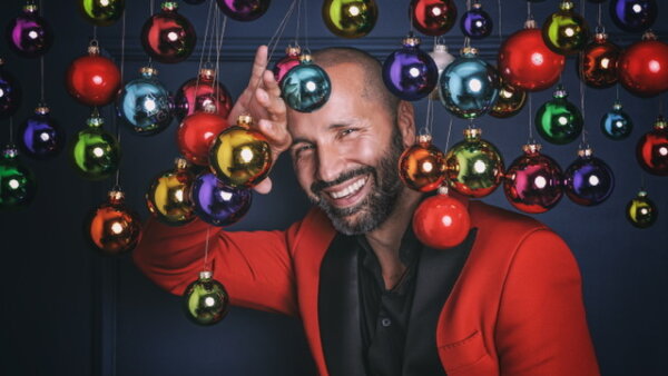 Robo Opatovský oživuje legendu: Vianočná pošta prichádza v novej emocionálnej verzii!