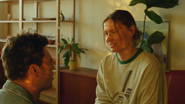 Autentická generačná výpoveď RENOVÁCIA odhaľuje životné neistoty mileniálov