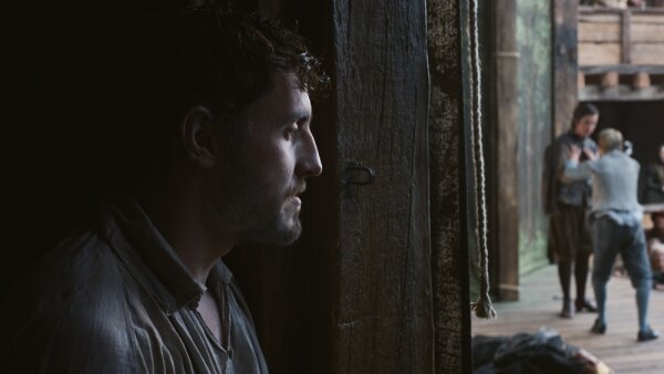 Skvelé reakcie prvých divákov a dva Zlaté glóbusy: Do kín prichádza príbeh Williama Shakespeara od oscarovej režisérky Chloé Zhao