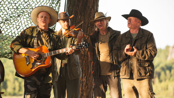 Romantická komédia Nečakané leto pripomína, že nie všetko sa dá naplánovať