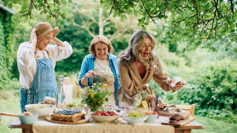 Bardotky predstavujú prvú filmovú ukážku, do kín prídu v auguste