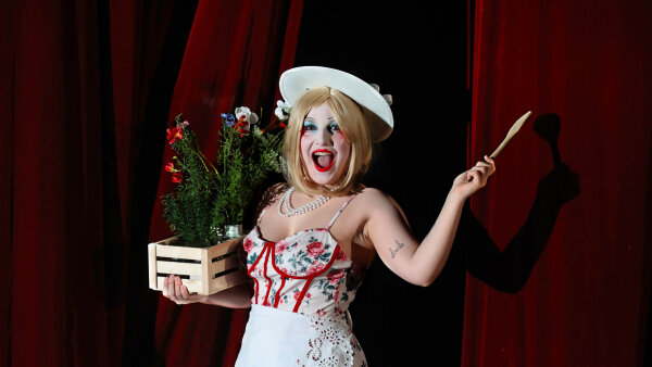 Divadlo NA SKOK pripravuje premiéru netradičnej kabaretno-kulinárskej šou