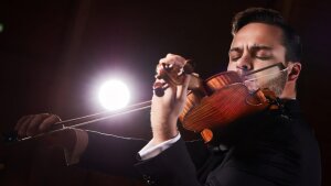 Dalibor Karvay vystúpi so Slovenským komorným orchestrom v Piešťanoch