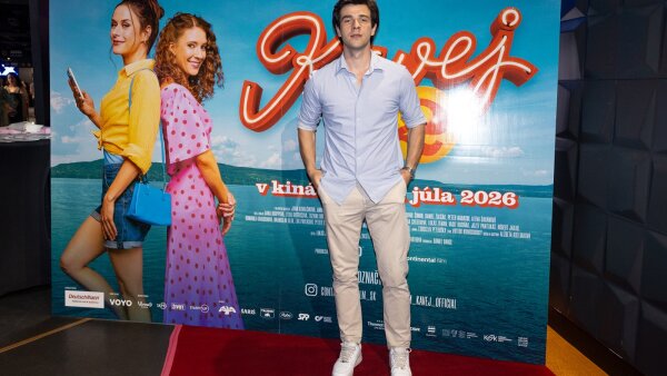Slávnostná premiéra filmu Kavej 2: Najočakávanejšia komédia leta prilákala množstvo známych tvárí