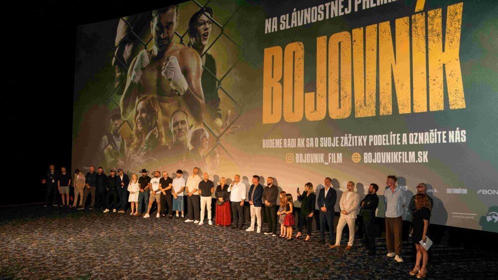 Milan Ondrík si pri nakrúcaní Bojovníka siahol na dno. Očakávaný film teraz predstavil na slávnostnej premiére