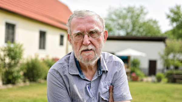 FELDEK 90: Slovenské národné divadlo oslávi Ľubomíra Feldeka jubilejným večerom