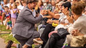 Symfónia umenia: Neapol, mandolína, akordeón, gitary a barytón z La Scaly