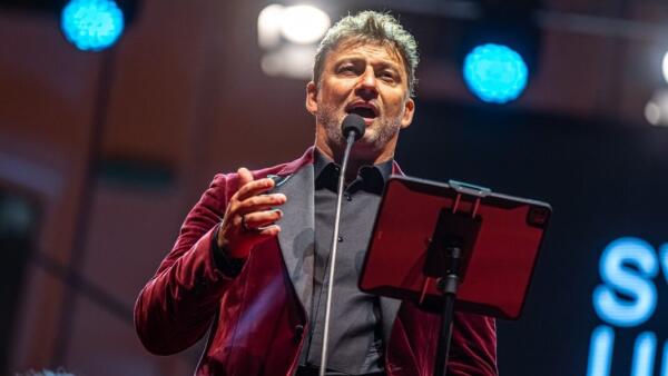 Jonas Kaufmann očaril publikum v Ružinove: Gala koncert so Slovenskou filharmóniou