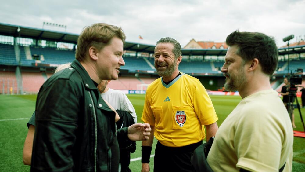 Kinosály sa menia na tribúny, do kín vstúpilo Kúzlo derby