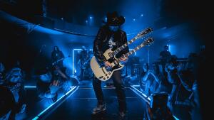 Skupina Lucie pokrstila vinylový singel a predstavila live verziu megahitu Panic