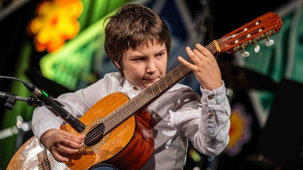 Koncert laureátov gitarových súťaží a orchestra