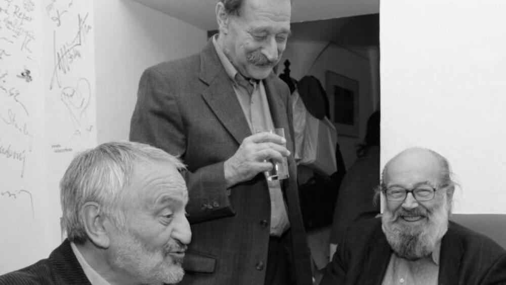 Slovenská literatúra objektívom Petra Procházku