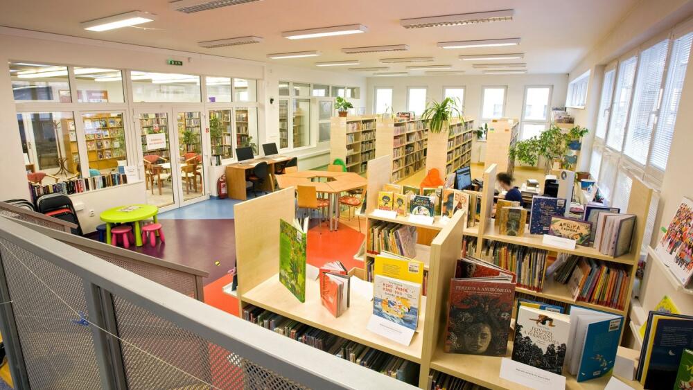 Staromestská knižnica otvorí výstavu Igelitka