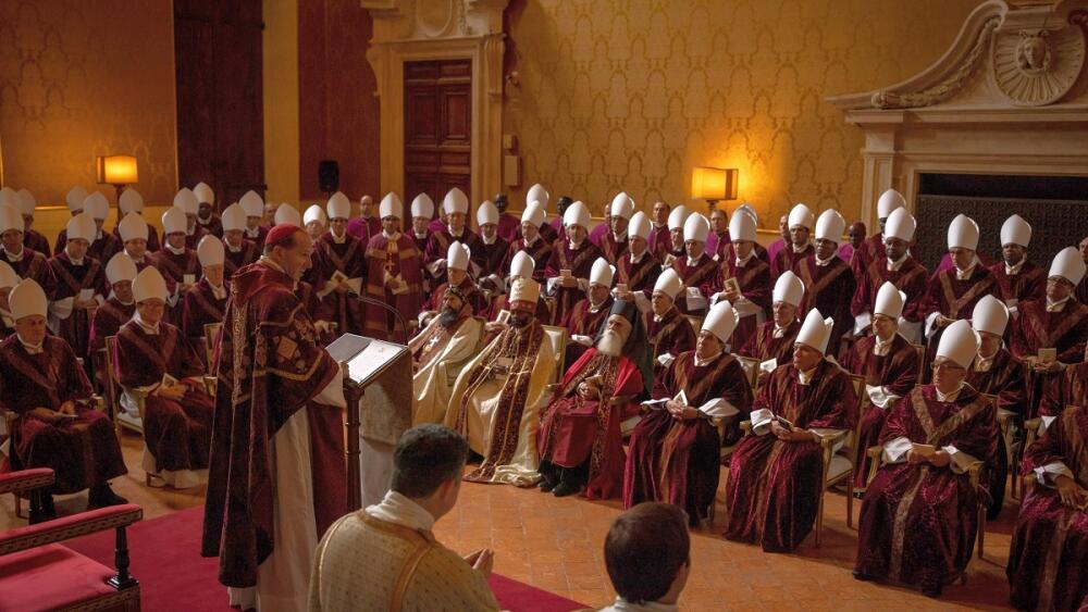 Zaujíma vás voľba pápeža? Film Konkláve odhaľuje viac ako dokumenty