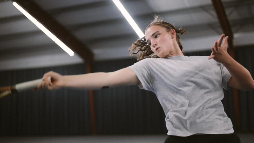 Julie mlčí je športový film bez zápasu. A predsa sa v ňom hrá o všetko