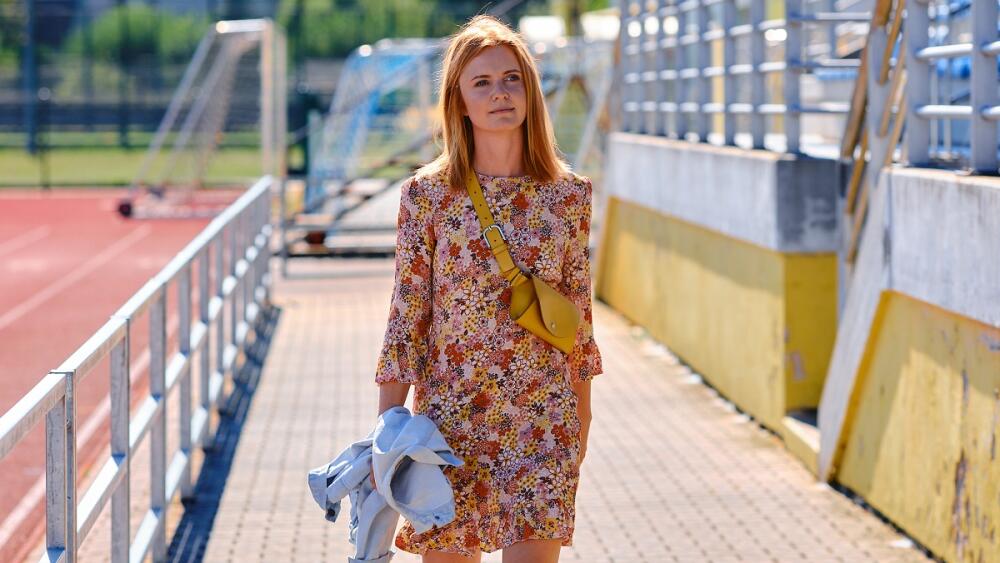 Láska na plátne aj mimo neho – do kín sa chystá česká komédia Dievča od vedľa