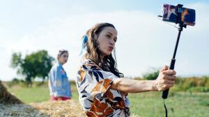 Viacjazyčný seriál zo Slovenska sa dostal na Netflix! Už ste videli Pressburg?