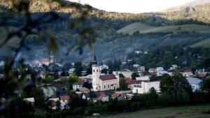 Otvorenie novej turistickej ubytovne v Kokave nad Rimavicou prináša pohodlie a zážitky pre všetkých návštevníkov