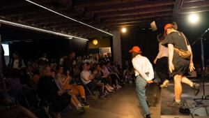 Balansovanie medzi nereálnymi a uskutočniteľnými víziami na PechaKucha Night Bratislava