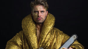 Provokatívna inscenácia Jak jeleň budeš si tam chodiť kladie dôležité spoločenské otázky