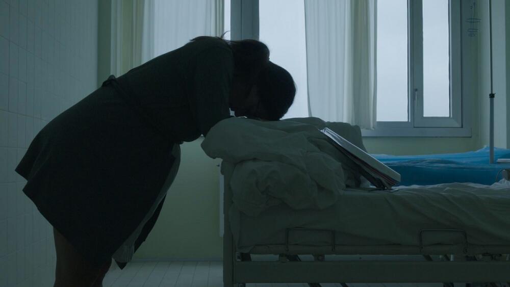 Za dverami pôrodníc: Slovenské filmy, ktoré otvárajú témy materstva a nemocničnej starostlivosti