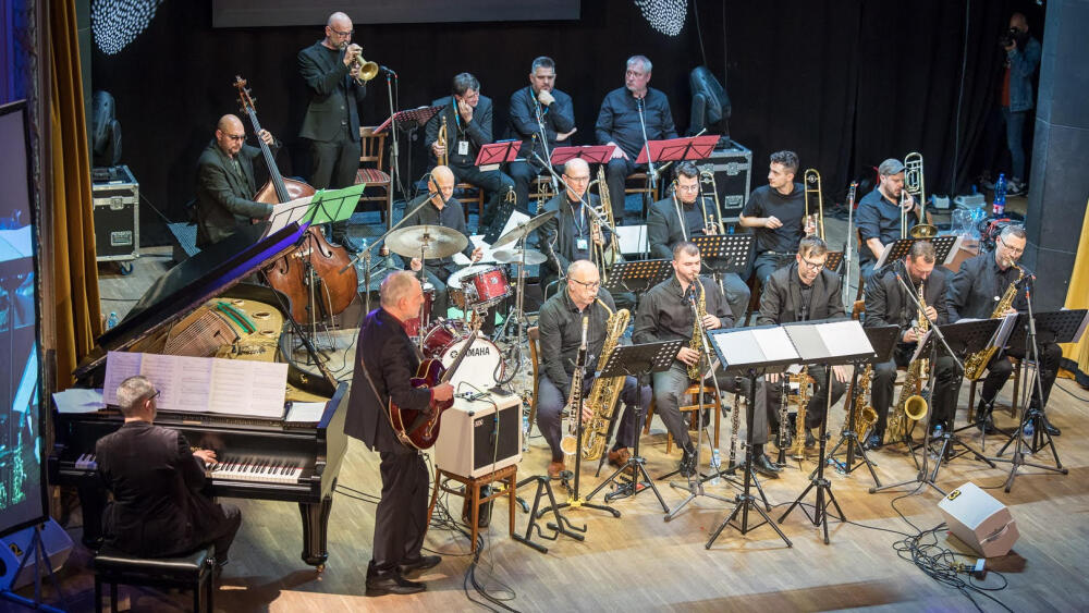 Visegrad Jazz Orchestra s Matúšom Jakabčicom: Koncert a odovzdávanie cien