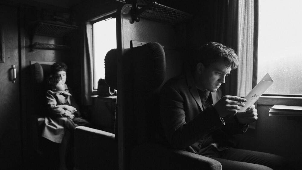 Teória všetkého - noirová estetika a metafyzické obrazy