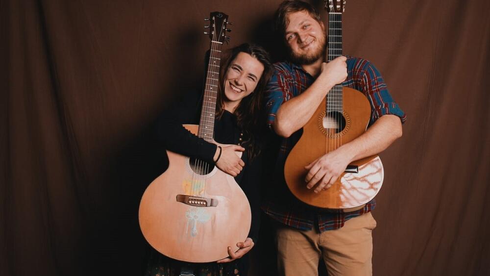 ENIESA letí PERÍM. Šesť jedinečných koncertov so šiestimi slovenskými pesničkármi