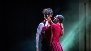 Blind Forgiveness: Rockový balet o pýche a sebectve, z ktorého nás vyslobodí láska