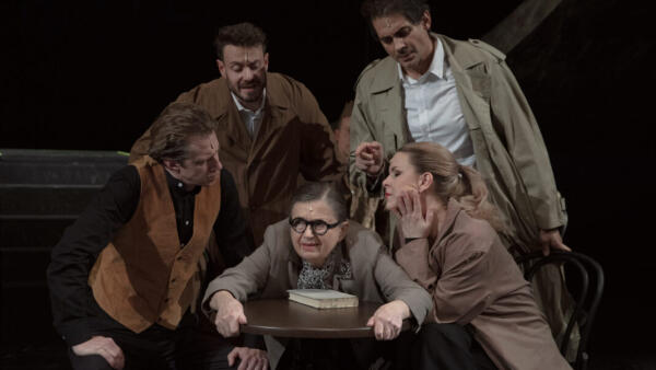 Zuzana Kronerová: Keď už neostáva nič iné, iba žartovať