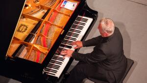 Marian Lapšanský: Pre klavírnu hru prinesiem akúkoľvek obetu