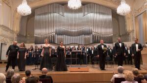 Vrchol sezóny Slovenskej filharmónie: Vyvážené kvarteto sólistov, precítený zbor a prvotriedna klaviristka