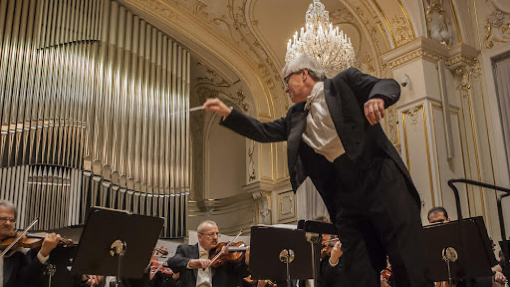 Slovenská filharmónia v Bratislave a Piešťanoch pod taktovkou Petra Altrichtera