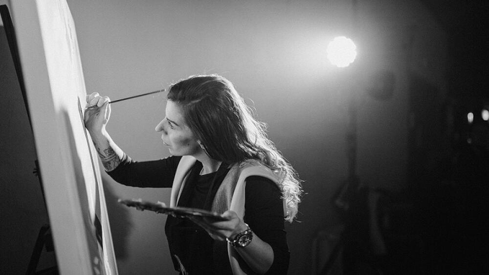 V Galérii Starý Avion vystavuje svoje maľby Andrea Klimo