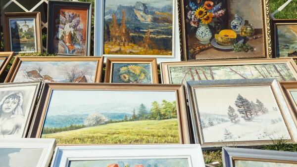 Trh starožitností na hrade Červený Kameň