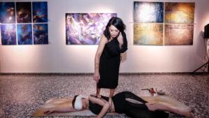 Jedinečná výstava Momenty, svetlá a tiene spája tvorbu dvoch autoriek