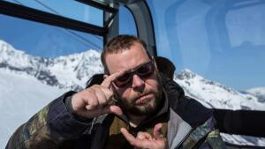 Výstava protivojnového fotografa Jána Husára