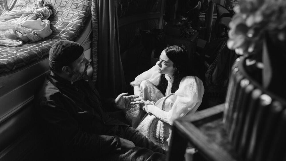 Chudiatko je stále v kinách, no režisér Lanthimos už má ďalší film a točí nový