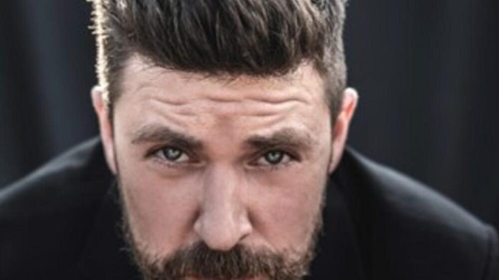 Samuel Hošek vydal na Vianoce jazzový štandard, ktorý spieval Frank Sinatra