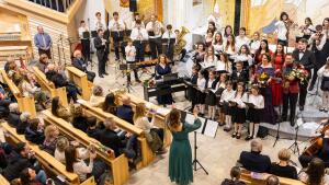 Benefičný koncert v Rači: Keď hudba šíri ľudskosť, dobro, pokoru a radosť