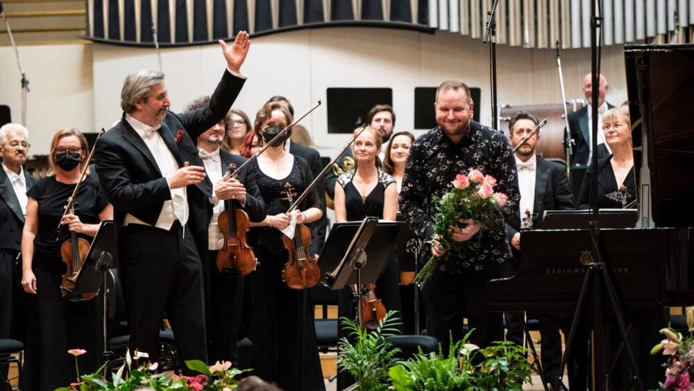 Darujte HUDBU a využite kupón PF24