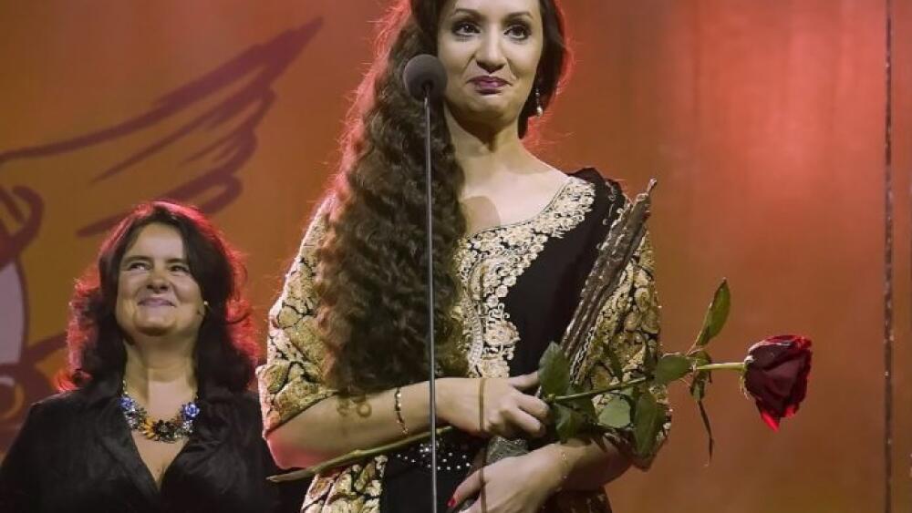 Nový world music album Roshambo s výnimočným videoklipom Barbory Botošovej