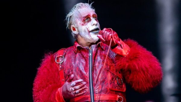 Till Lindemann bez ohňa a ešte temnejší