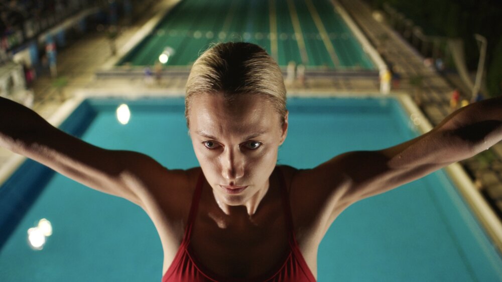 Film Jej telo má za sebou premiéru v Tallinne a predstavuje videoklip k titulnej skladbe