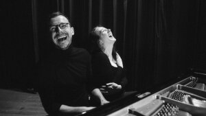 Hudobná krehkosť bez príkras a filtrov. Katka Koščová a Daniel Špiner vydávajú nový album