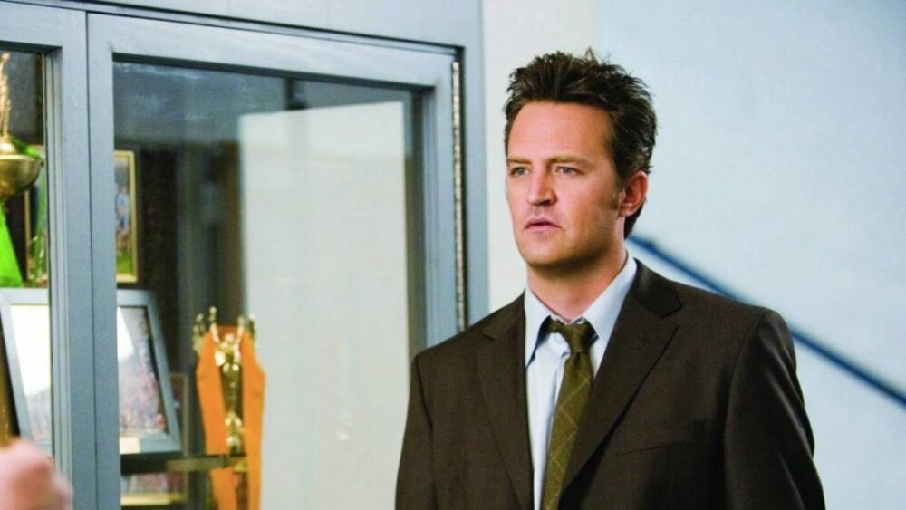 Zomrel herec Matthew Perry, známy ako Chandler z Priateľov