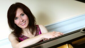 Klavírny recitál v Malej sále SF: bratislavská rodáčka Eva Virsik