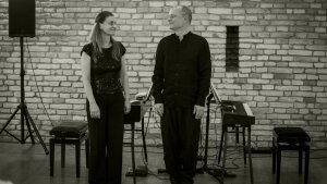 Miki a Nora Skutovci: Klavír a orchester v priestoroch komárňanskej pevnosti