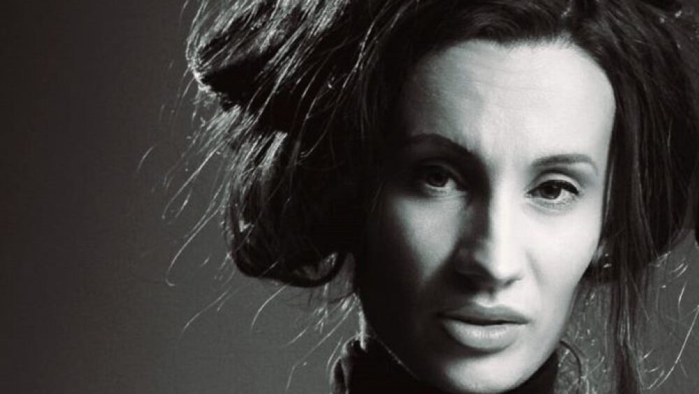 Debuty v opere: Eva Katráková-Bodorová v Anne Bolene a Eliška Weissová v Tosce